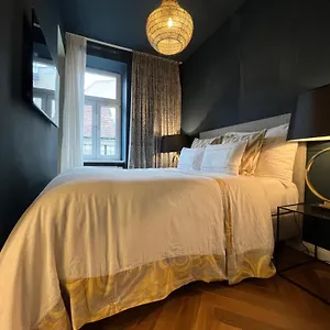 brand-new-luxury-apartment.vienna-besthotels.com/